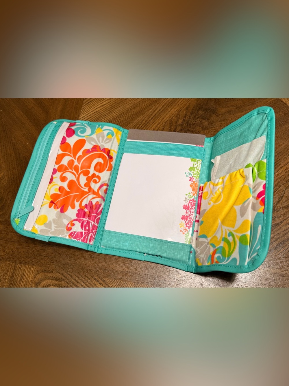 Thirty-One Fold-and-Go Organizer with notepad